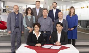 Representatives from Nikon and EMBL gather to formalise a broader partnership between the two organisations.